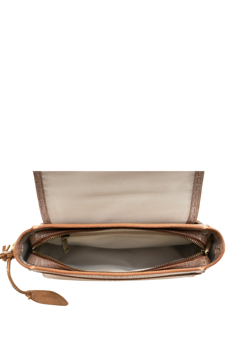 Adeline, Copper Crompton