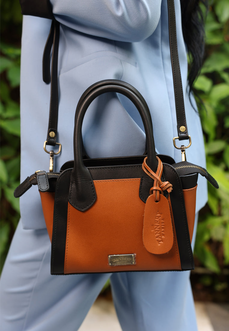 The Mia, Tawny