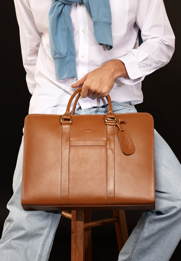 Marshall, Sienna Tan