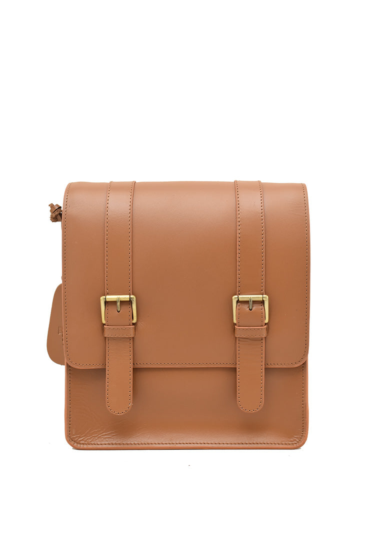 The Maximus, Sienna Tan