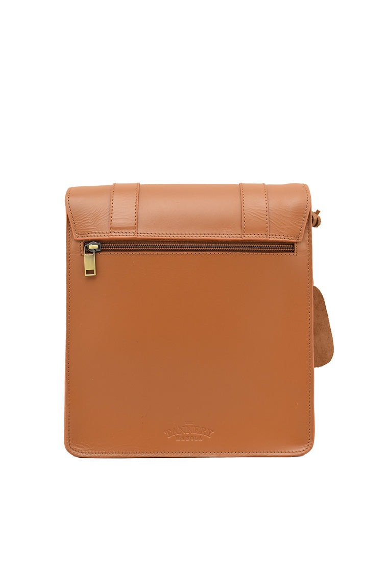The Maximus, Sienna Tan