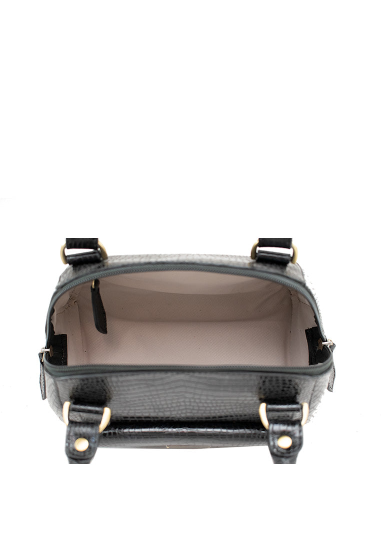 The Victoria, Black Dillia