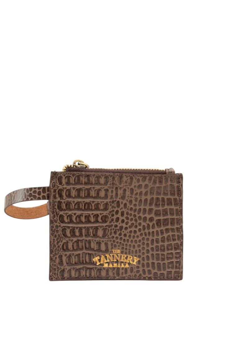 Mikee, Mocha Crompton