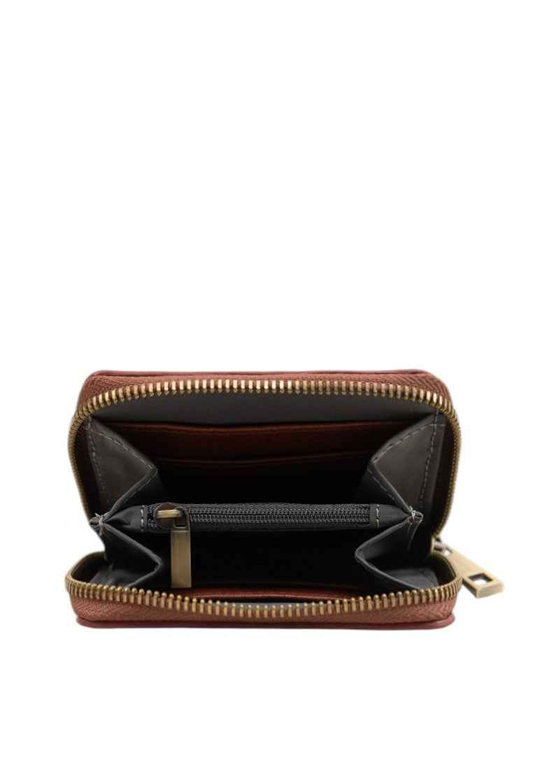 Daphne, Reddish Brown