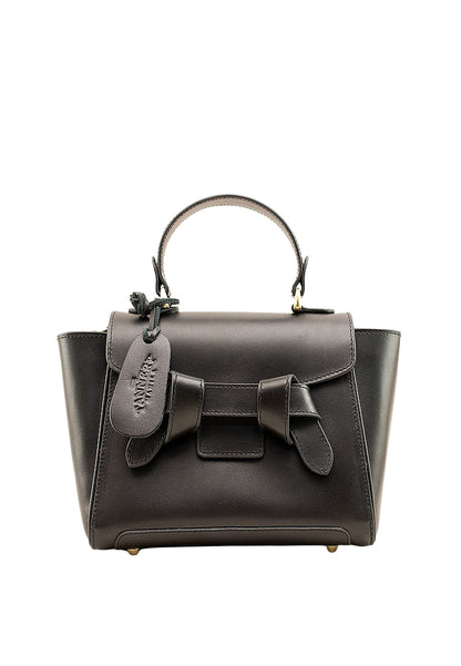 Fiona, Sable Black