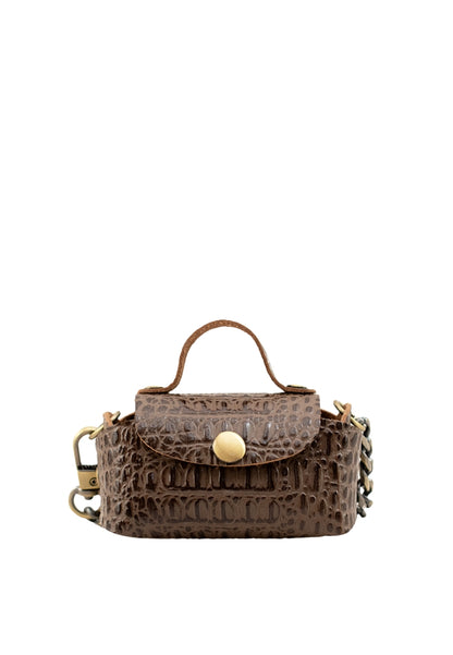 Blythe, Mocha Crompton