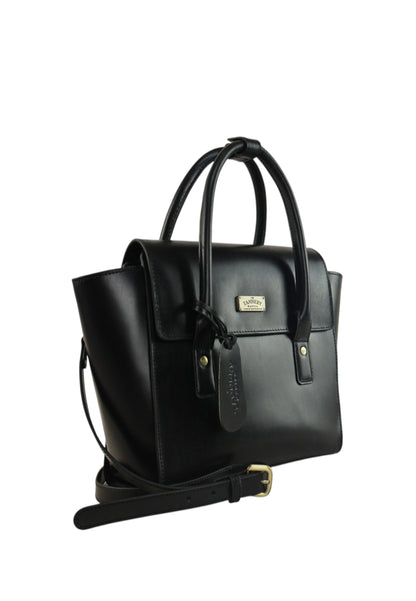 Isabelle, Black