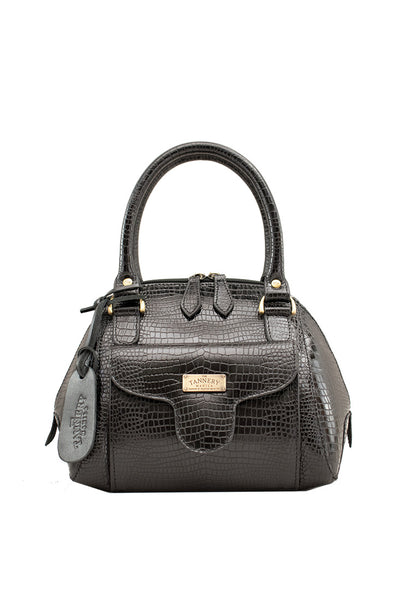 The Victoria, Black Dillia