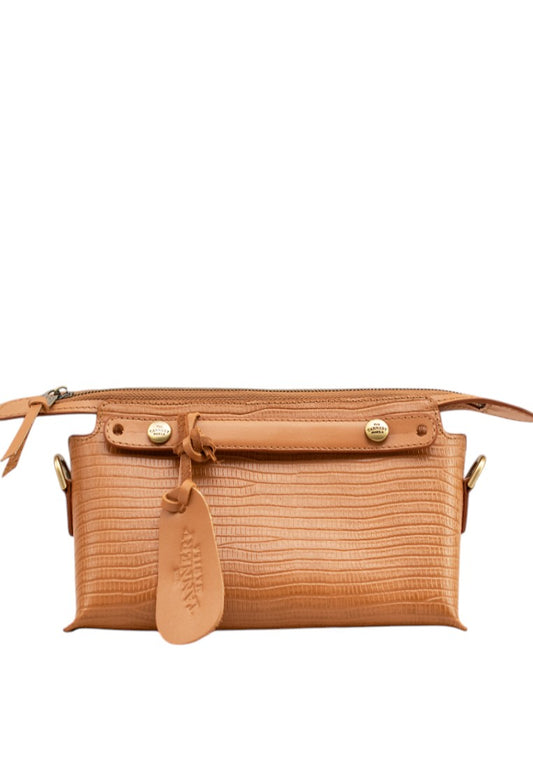 Maeve, Almara Tessera