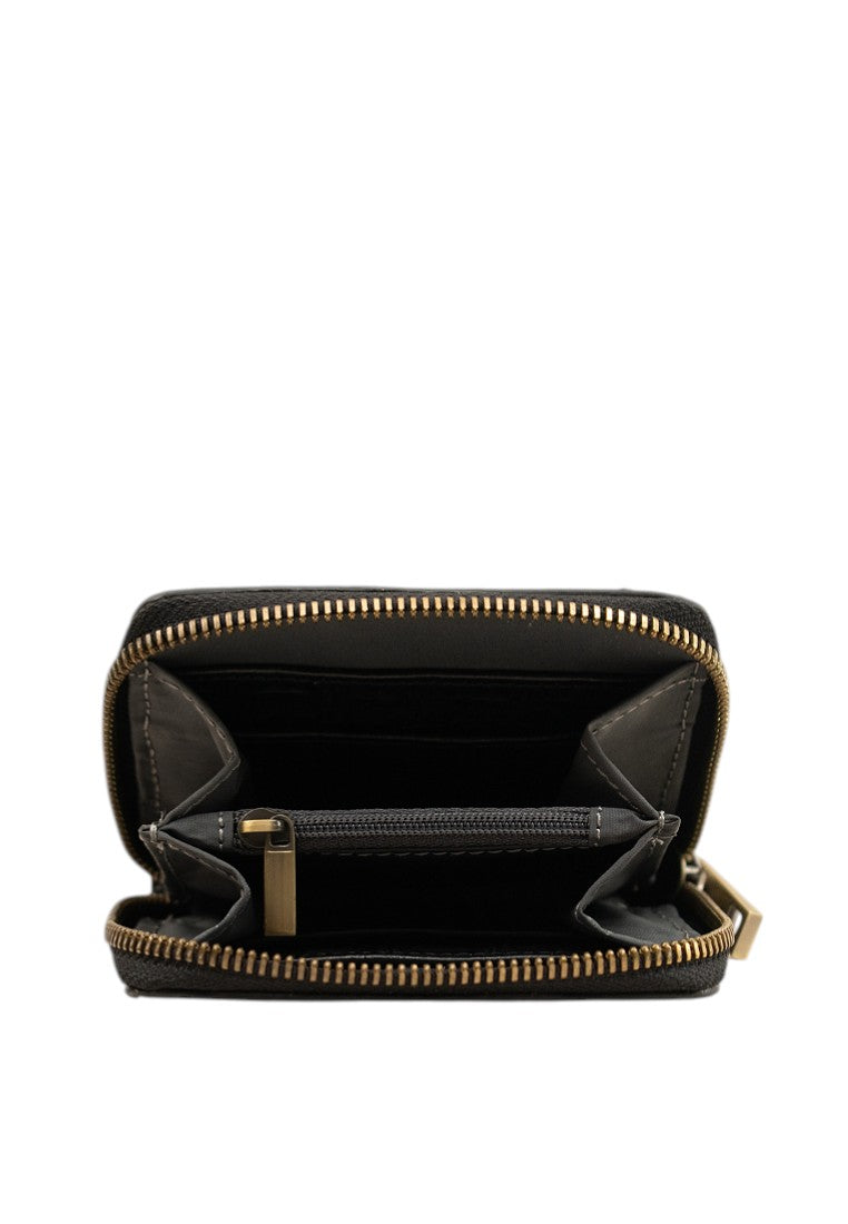 Daphne, Black Hunter