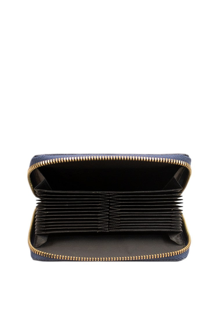 Cleo, Blue Timberland
