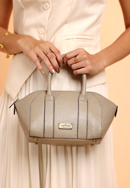 Giana, Gray Ostrich