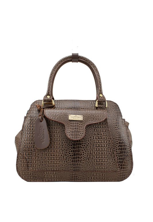 The Joanna, Mocha Crompton